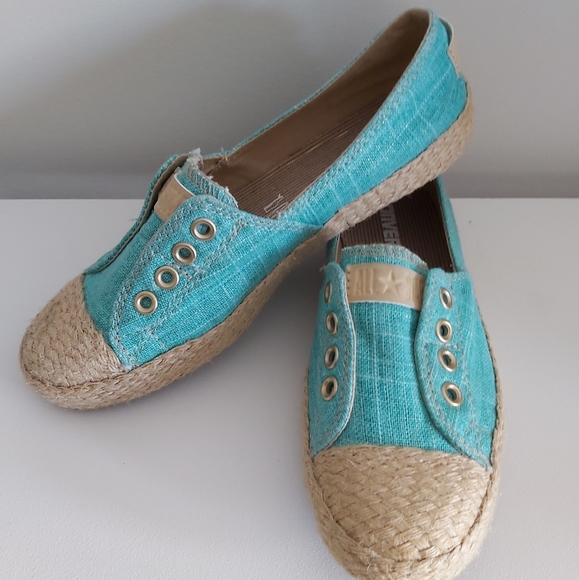 ❗NEW❗CONVERSE slip on flats - Picture 1 of 8